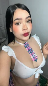 CandyRose2 Public Pic 2