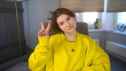 BelleHayton Public Poză