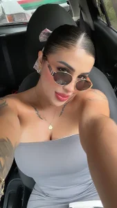 evelynrojas kisses 💋 Bilde 2