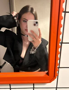 WiaSiviaSun Public Pic 2