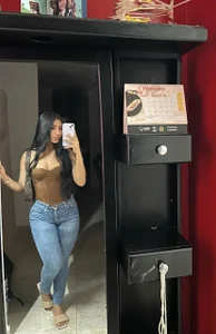 KarolHilton Public Pic