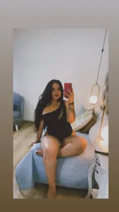 your new girl de miley_jones_ Foto 5
