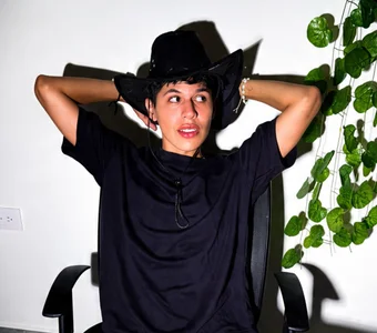 Andrew_Conner HOW ABOUT THE OLD WEST Pic 2