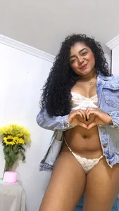 victtoria_cane63 A trip together 🛫 Pic 4