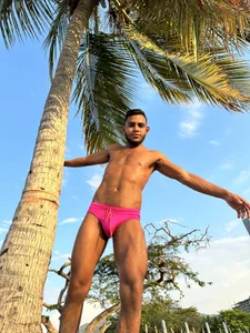 fantastic_couple_mens ANDRES BE HAPPY Pic