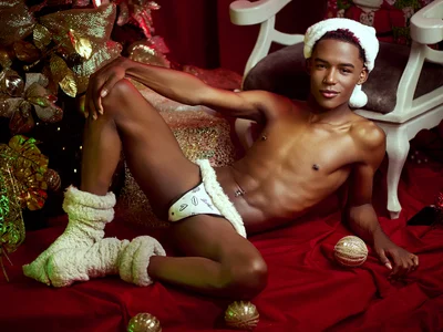 Charlie_Storm_ you want your christmas gift Hình 9