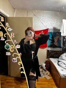 OliviaDenemhem Public Pic 4