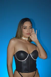 MelissaMoore_ Ms. Moore sexy blue. Immagine  4