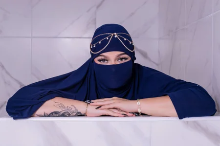 anna-henao Silent Passion Poză 6