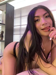 Miller_Vanessa_ Public صورة واحدة|Miller_Vanessa_ Public صورتان|Miller_Vanessa_ Public  2 صور|Miller_Vanessa_ Public  2 صورة