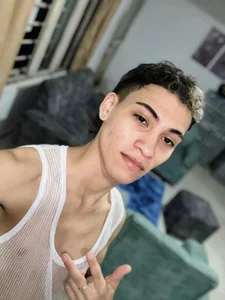 yulian_vasquez kullanıcısının Say My Name albümü -  5 fotoğraf