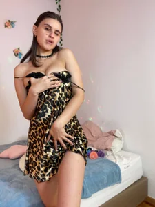 LumiNika girl tiger Pic