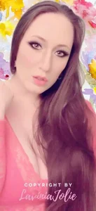 LaviniaJolie Public Pic 3