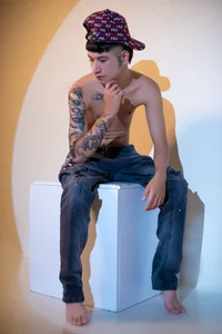 MiloSex_ Public Poză 6