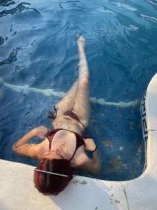 Venus_atler Día de piscina Hình