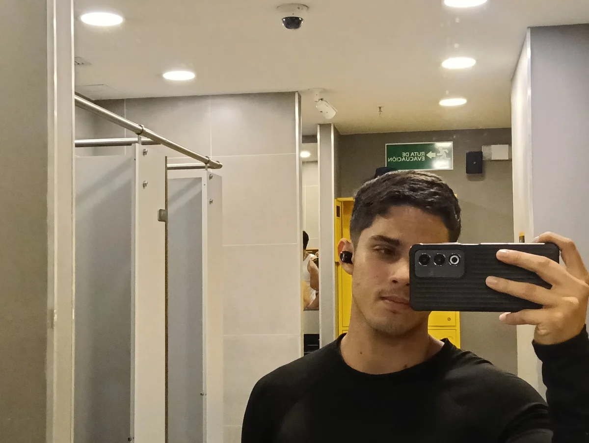 ภาพที่กำลังนิยมของ Jeremy_01  1404