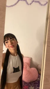 JeyLuxx Hello👅 Immagine  5
