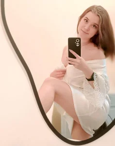 spaseGrace after shower Pic 4