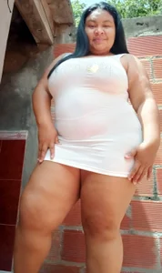 Lucky-hot-girls Cintia Pic 2