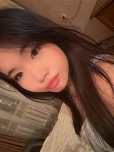 LunaWillBeFine Just day Pic 2