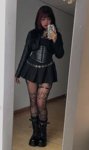 Melody_Ghot Public Pic 5