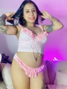 Pregnant ❤️ de AsheleyMayer  3 photos