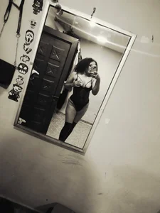 Laura77_🖤图片 4
