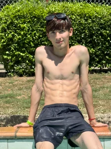 Jake_evans kullanıcısının a trip to the pool albümü -  fotoğraf