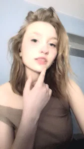 pr_In_cess_ Public Hình 2