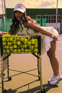LilyRaisa Tennis Girl Foto 2