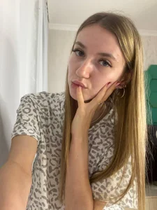 NellieEinspahr Just a Peek slika 5