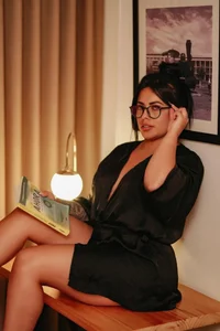 AddisonStone: Public ( 4 фото)