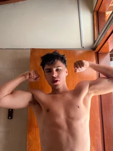 JeydenCamil Public  3. fénykép