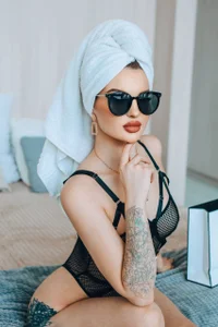 Annaa_Banana Just like it Pic 3