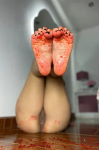 Hana_Boston Jelly on my feet Pic 2