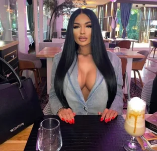 CrazyDollxx Public Immagine  3