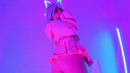 Ahri_Elderwood Neon gril✨ Pic 2