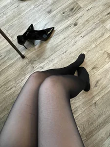 MarianneAuvil feet for u :3 Foto 3