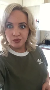 Few oldies. Have I had a glow up? de curlyirishgirl Foto 6