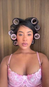 Dahiiana_Foxx Online right now - {count, plural, one {תמונה אחת} two {שתי תמונות} many {# תמונות} other {# תמונות}}