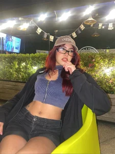 Cherry_Morgan Public Εικόνα 6