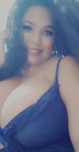 Melissa-Hot Public Pic 3