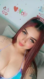 sammyy_owens_のMy new color hair 🍒の 3枚の写真