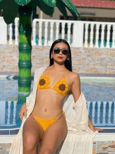 MeganCruzGB A wet afternoon 💦 Immagine  6