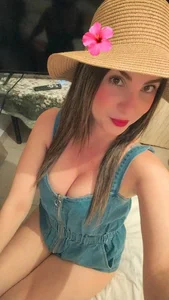 Zahra_Temptation Zahra Pic