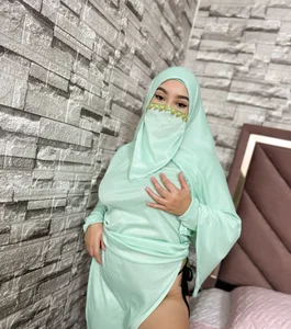 Dania_Saleh Public Poză 9