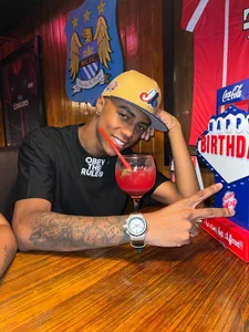 YeremiBrowm casual and sexy always!!! Poză 3