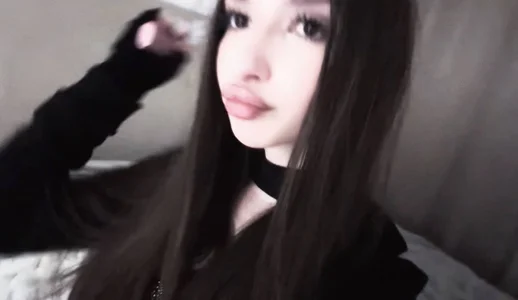 <33 od khloeforever  4 snímek