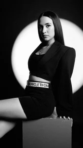 AdeleAndersonn Black and White Pic