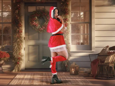 Sariitaa_ Merry Christmas Pic 6